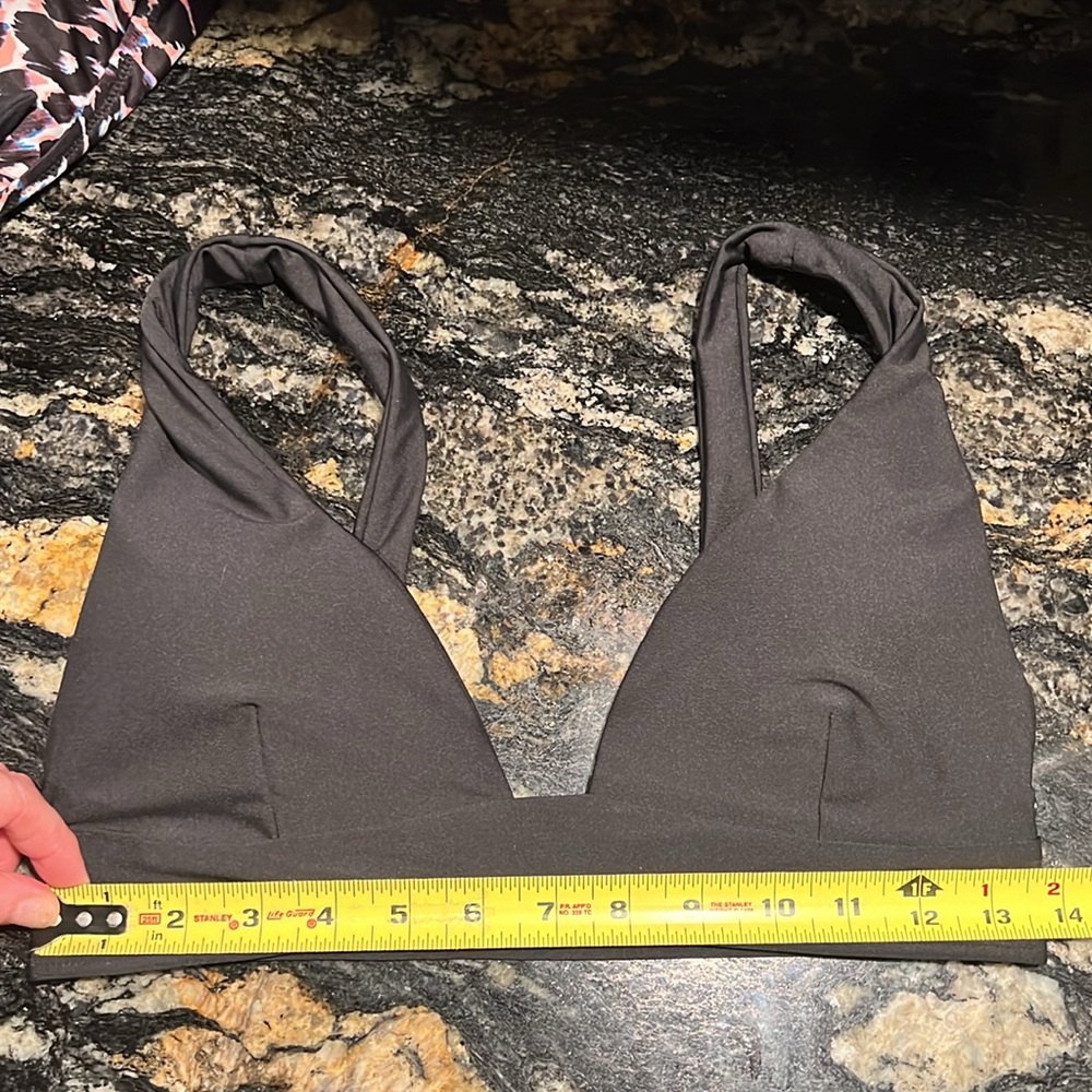 NWOT Volcom Simply Seamless Halter - Picture 14 of 16